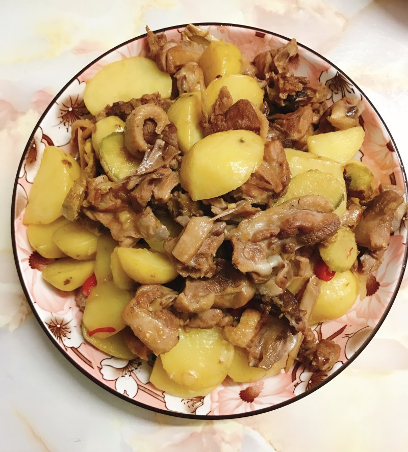 红薯焖土鸭的做法,10种好吃的做法