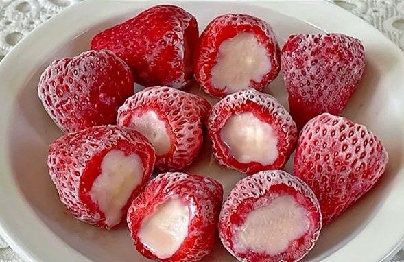 草莓奶冻卷正宗做法,做法和配料