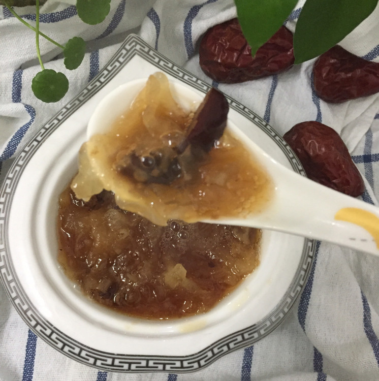 桃子银耳红枣羹怎么做,十种好吃的做法