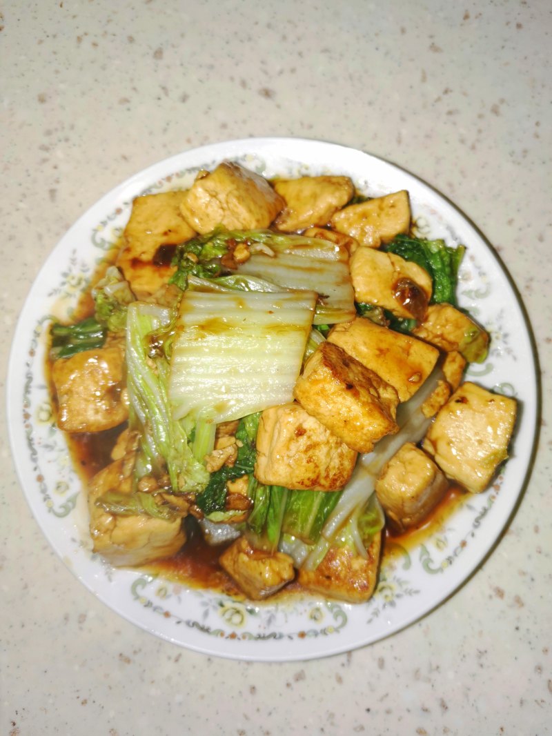 小白菜烧黑豆腐家常做法,制作方法与配料